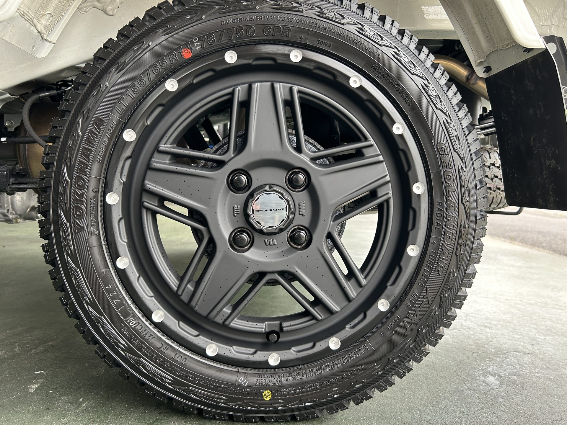 ダイハツ ハイゼットTRUCKをジオランダーX-ATでオフ仕様(^^♪ | 秋山