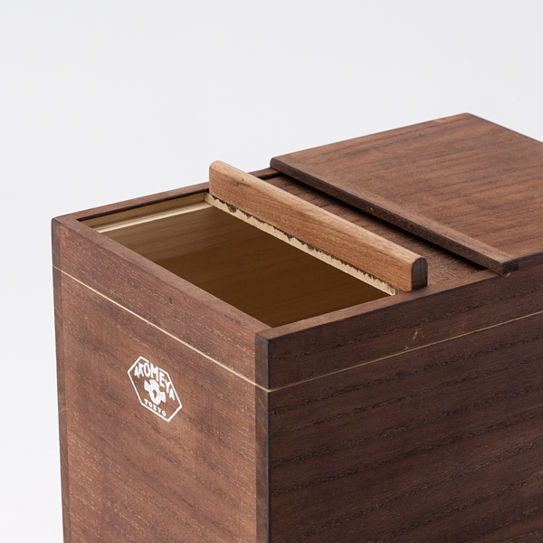 AKOMEYA TOKYO/増田桐箱店 スライド米びつ 5kg 柿渋(5kg 柿渋): 台所の