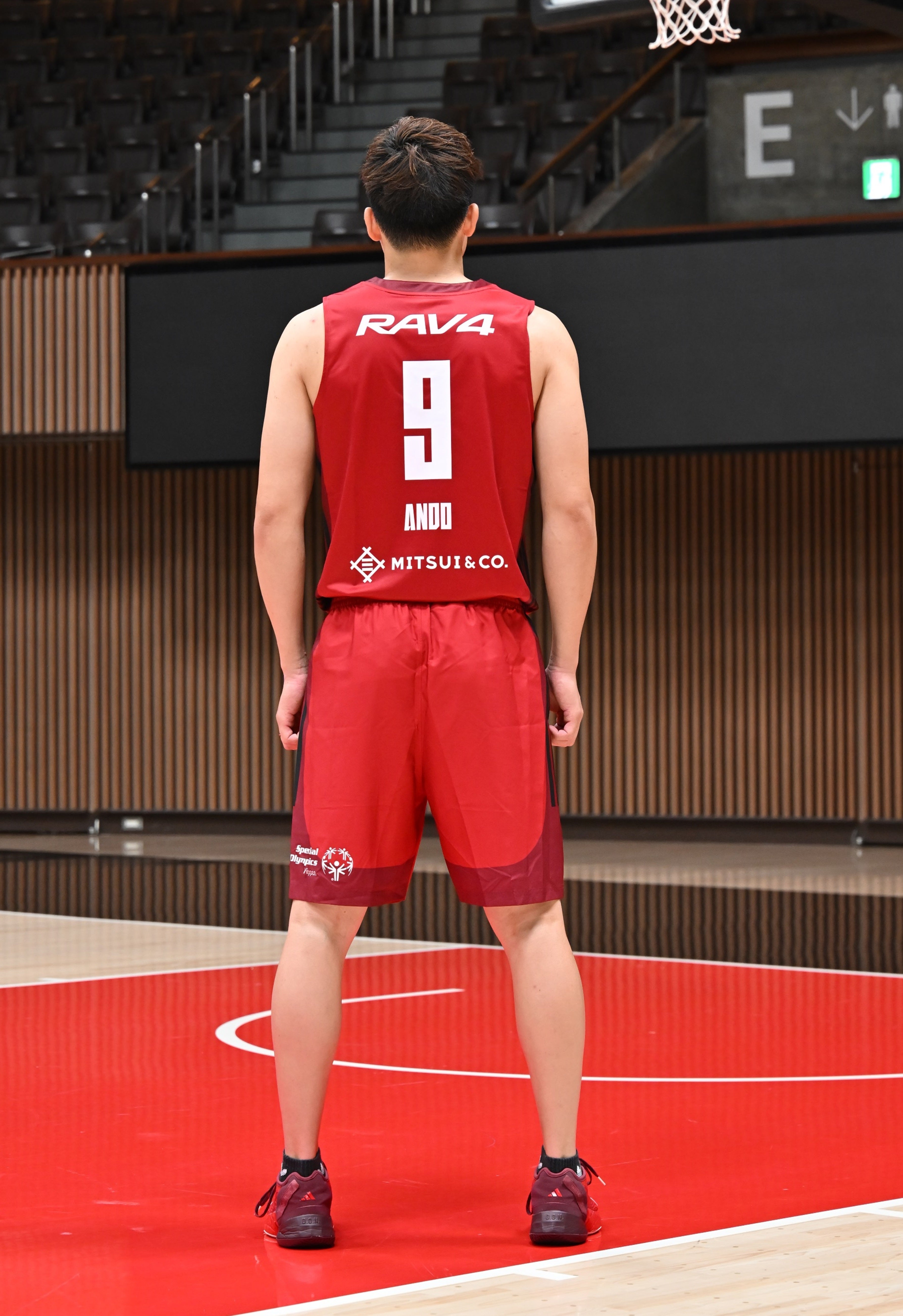 アルバルク東京 セレモニー ウェア 赤 レッド XL adidas Bリ