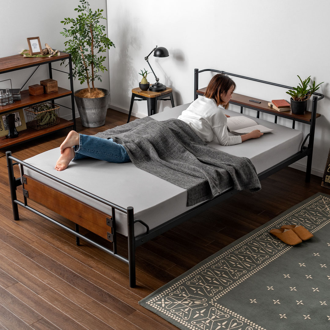 ヴィンテージデザインベッド NORMAN(ノーマン) セミダブル フレーム