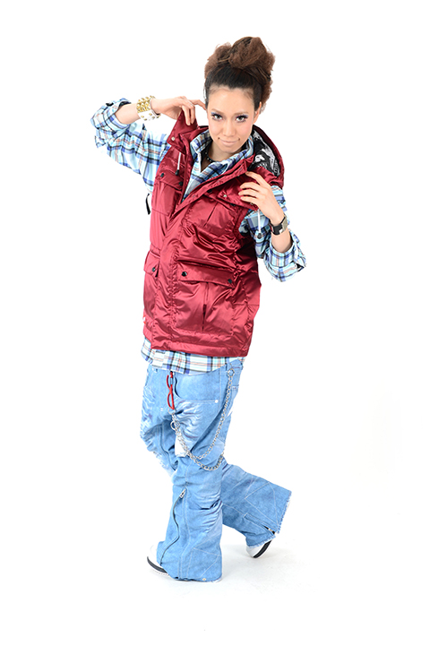 2018スノボーウェアのメンズ、レディース 着こなしやコディネイトのご