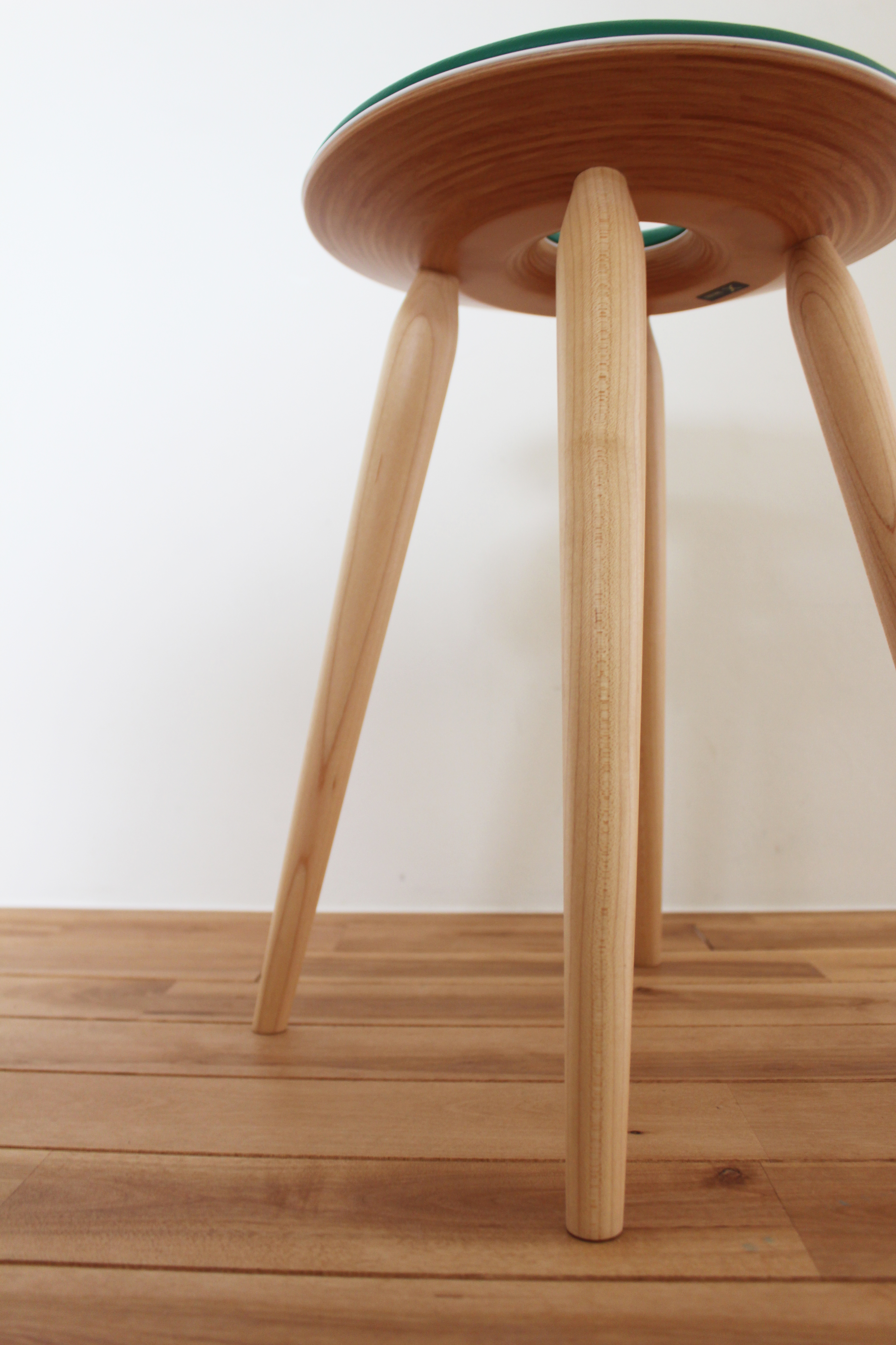 リングスツール / 天童木工 – 株式会社アスタス