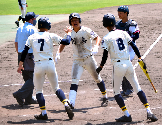 創志学園が2年連続V 高校野球県大会、岡山理大付に11-4 - 高校野球