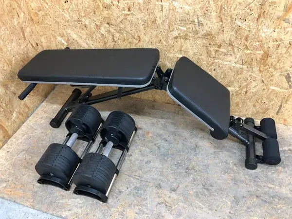 中野区にて 可変式ブロックダンベル FLEXBELL 可変式ダンベル ベンチ