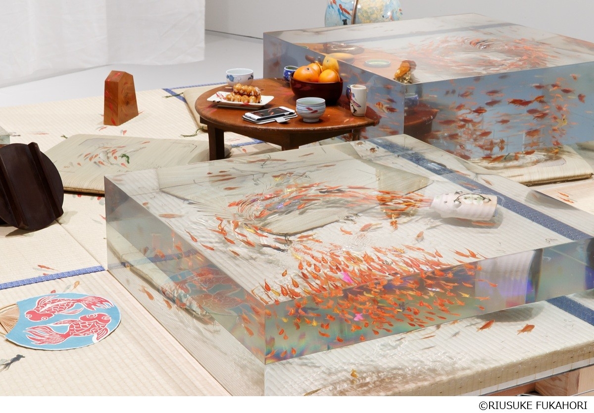 大阪会場開幕】深堀隆介展 水面のゆらぎの中へ 世界に一つ！“金魚酒