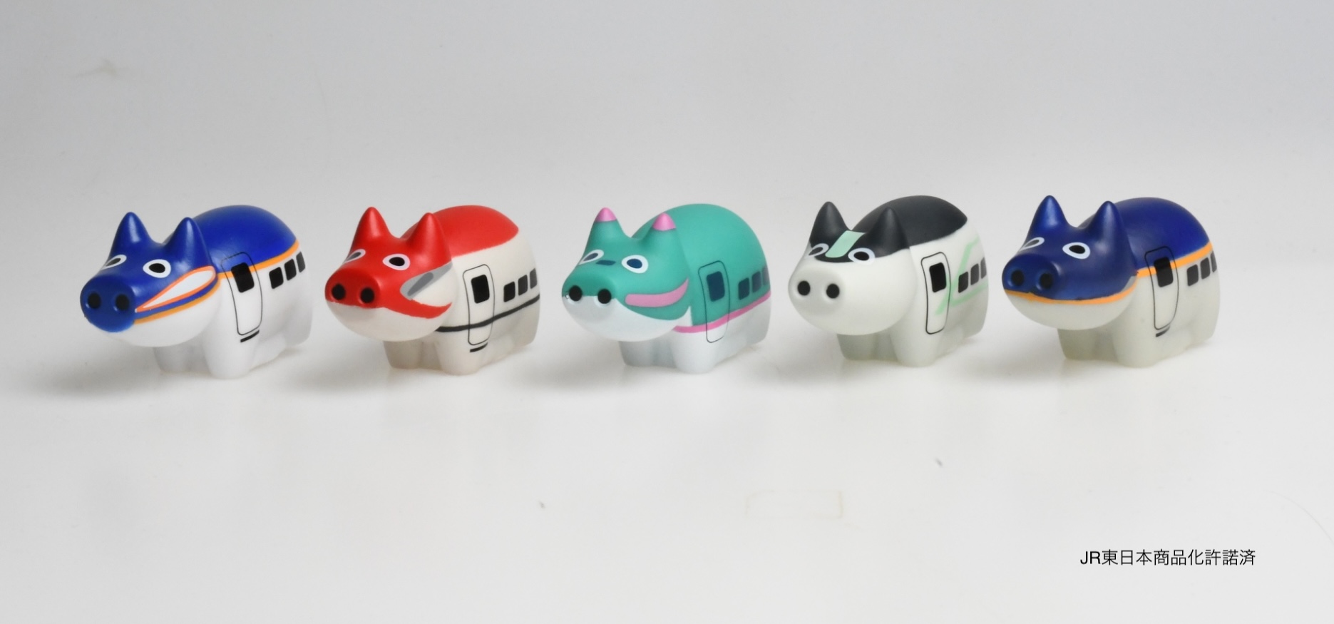 手のひらサイズの「縁起物鉄道」 新幹線×赤べこの人気シリーズに
