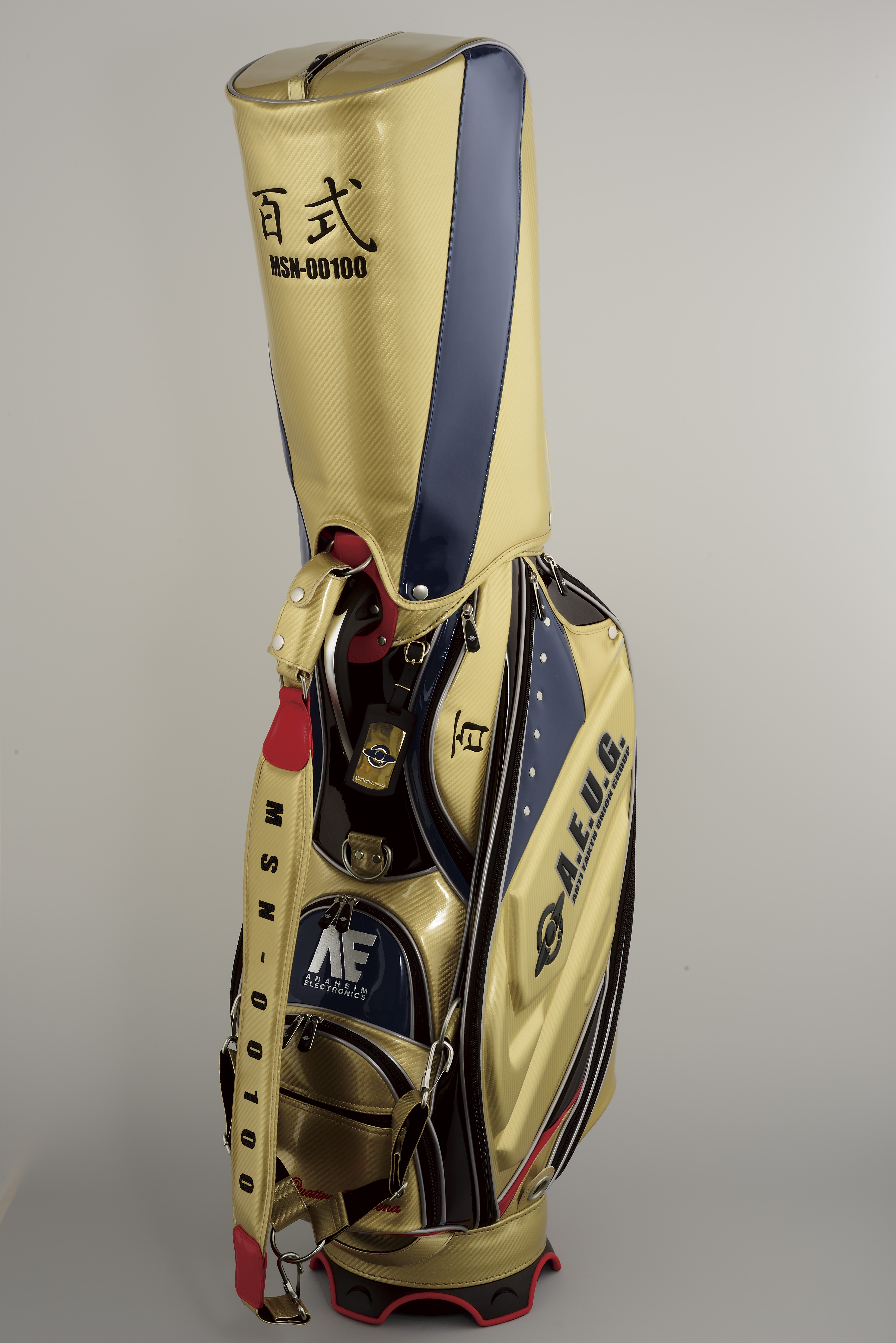 機動戦士Zガンダム」百式が初のゴルフキャディバッグ化！ ～ガンダム