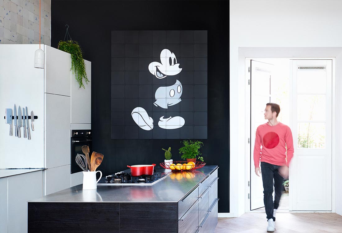 オランダ発のウォールアート「IXXI」を梅田 蔦屋書店で 12/25まで展示