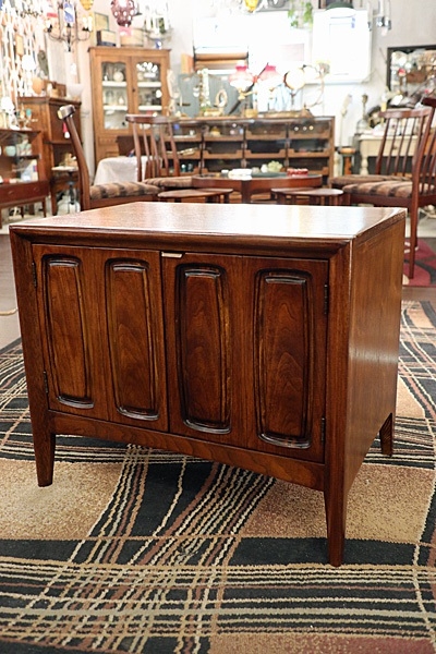 antique & Vintage furniture at's(アッツ)□ / Broyhill(ブロイヒル