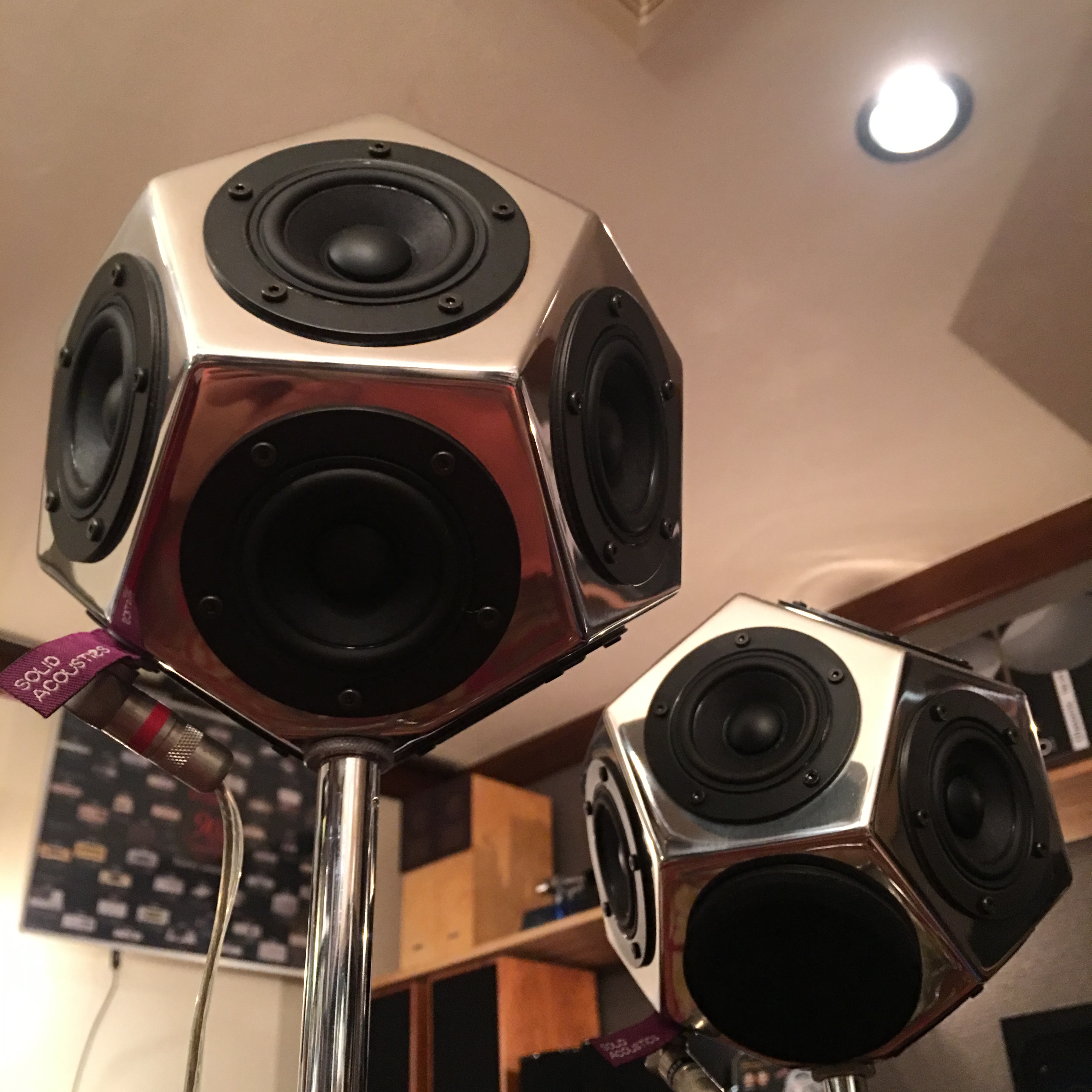 中古Solid Acoustics 12面体スピーカーペア+専用アンプ+サブウーファー