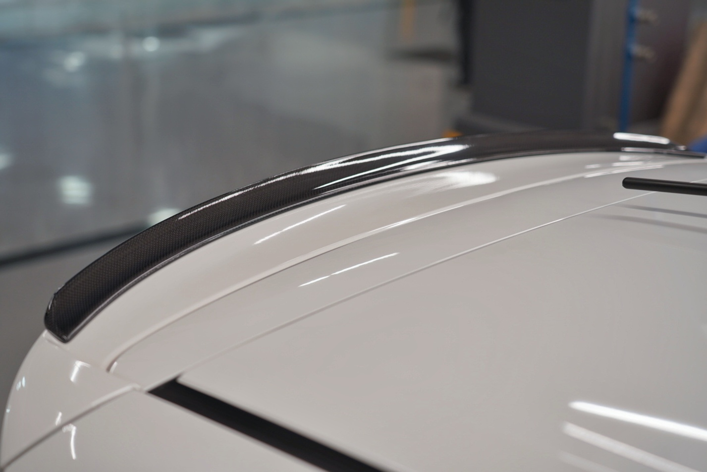 ZC33SにAPITオリジナル リアガーニーフラップ | A PIT AUTOBACS