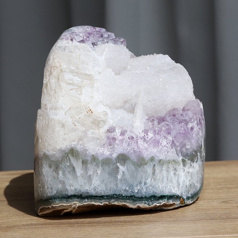 秘蔵コレクション】ブラジル産カルサイト共生アメジスト原石-141水晶