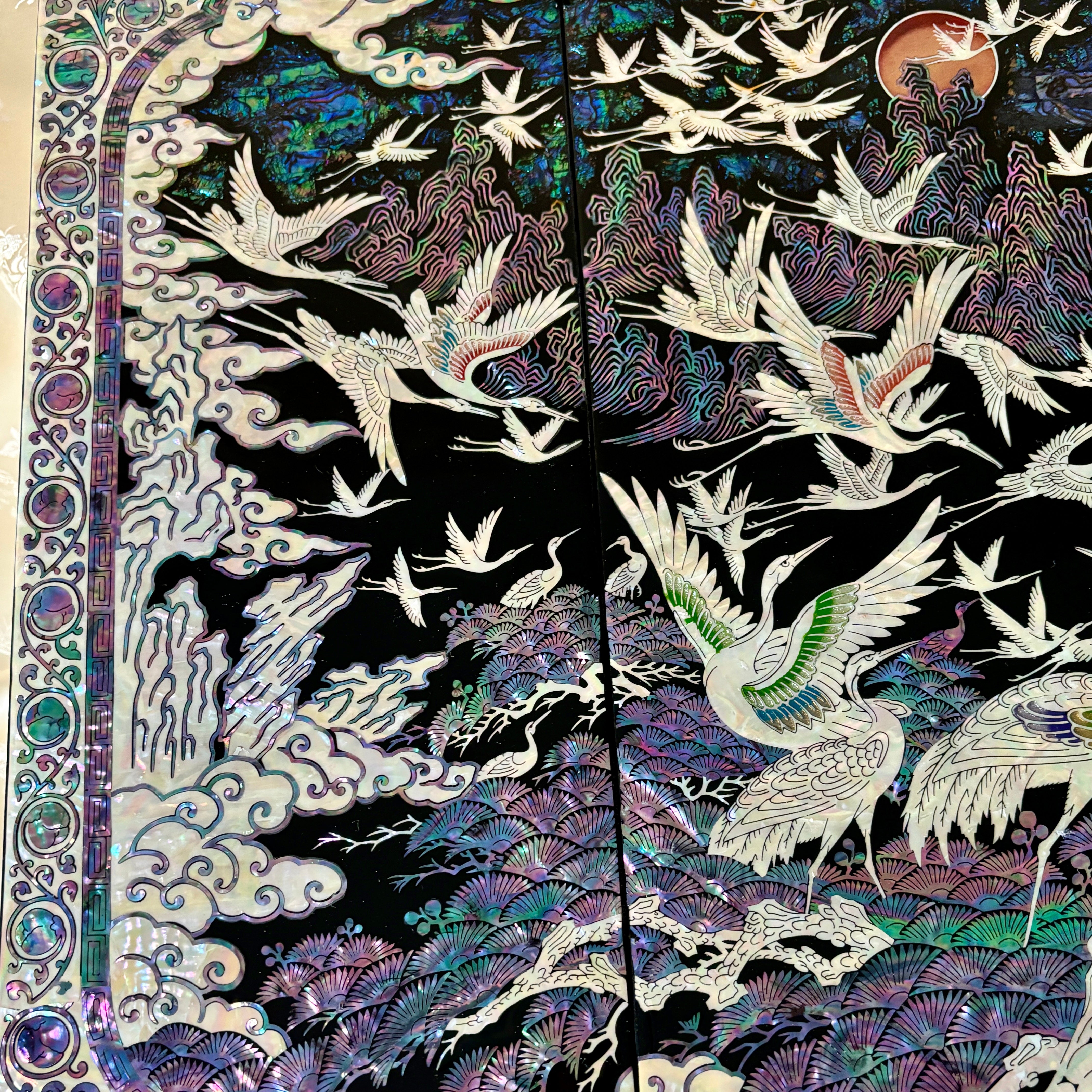 螺鈿百羽鶴文様木枠付屏風 – ArtinKo