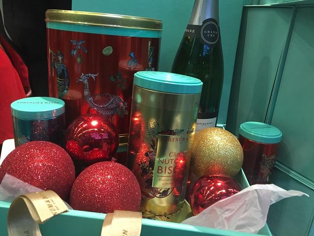 ツリーのオーナメントも可愛い「フォートナム＆メイソン」 | 地球の歩き方