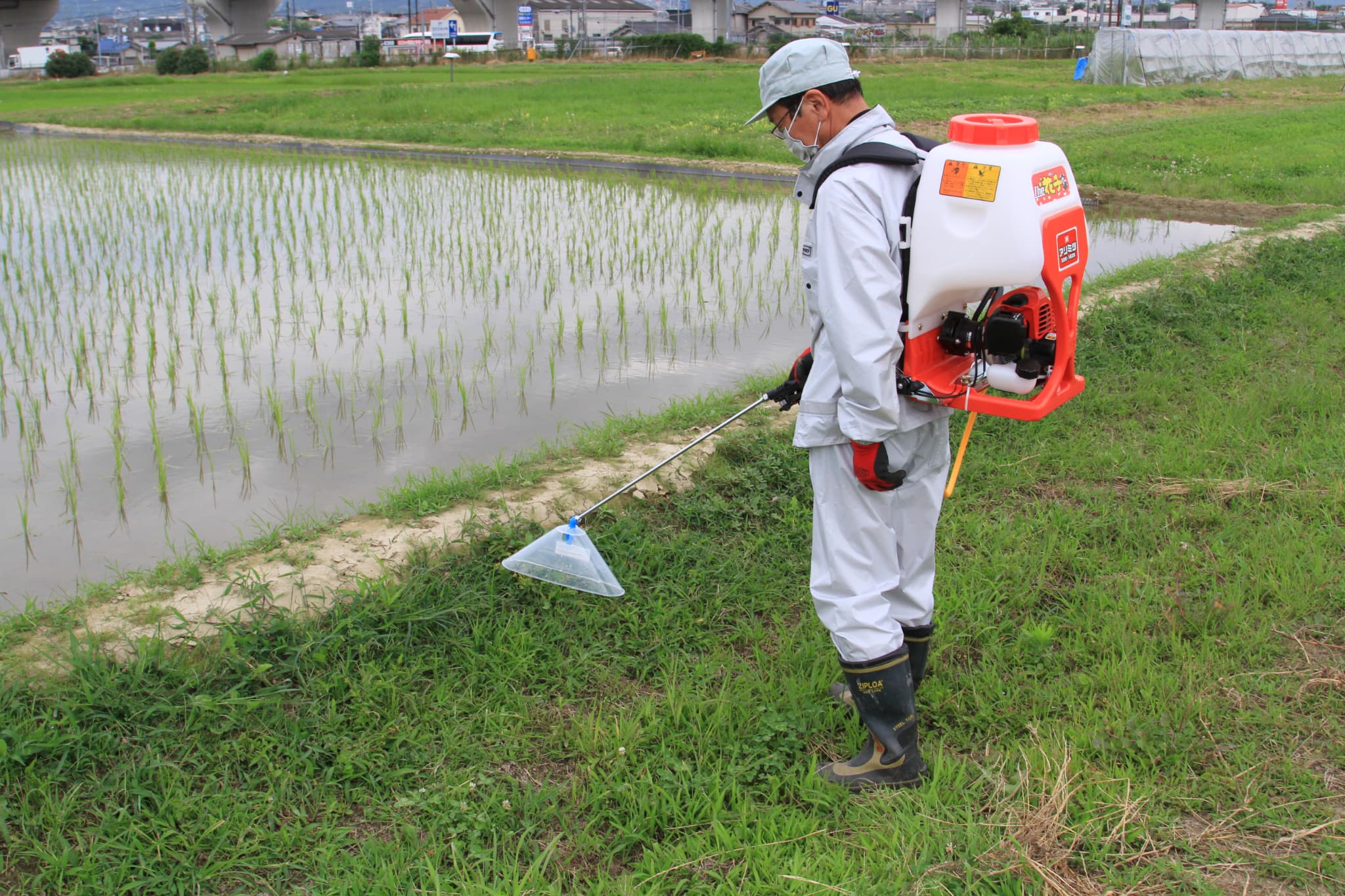 背負動力噴霧器｜有光工業株式会社