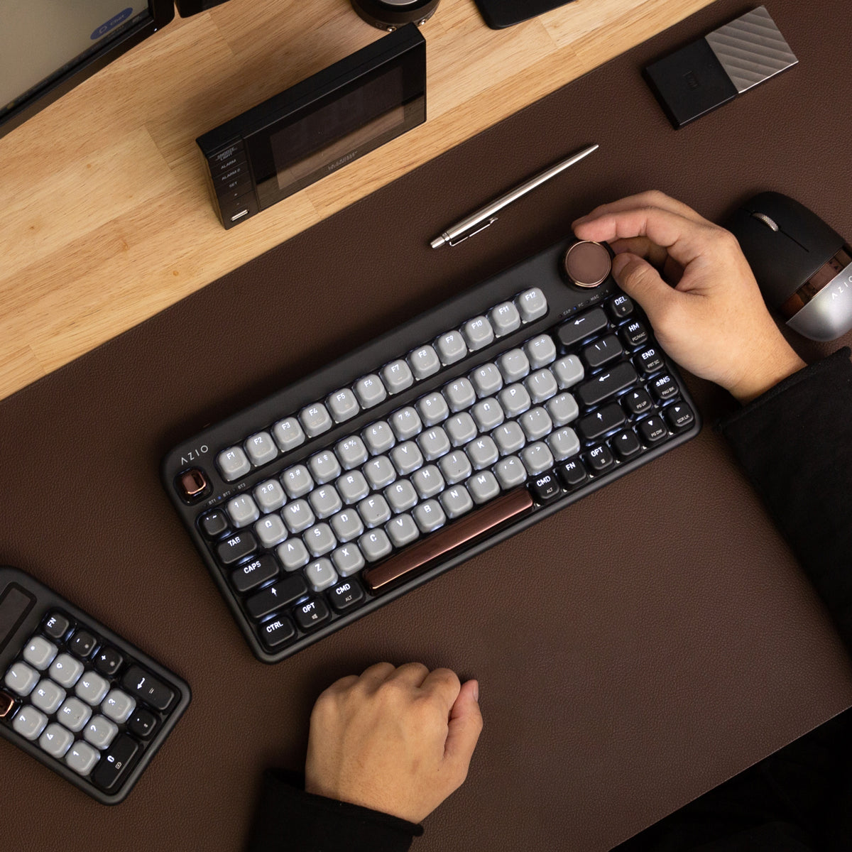 AZIO IZO Wireless Keyboard (Red Switch) - AZIO Corporation