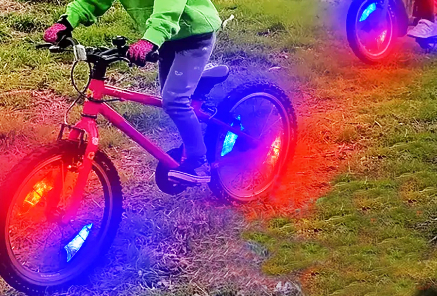 サイクルLEDスポークライト（電池タイプ） (GN-15) | 株式会社アークス