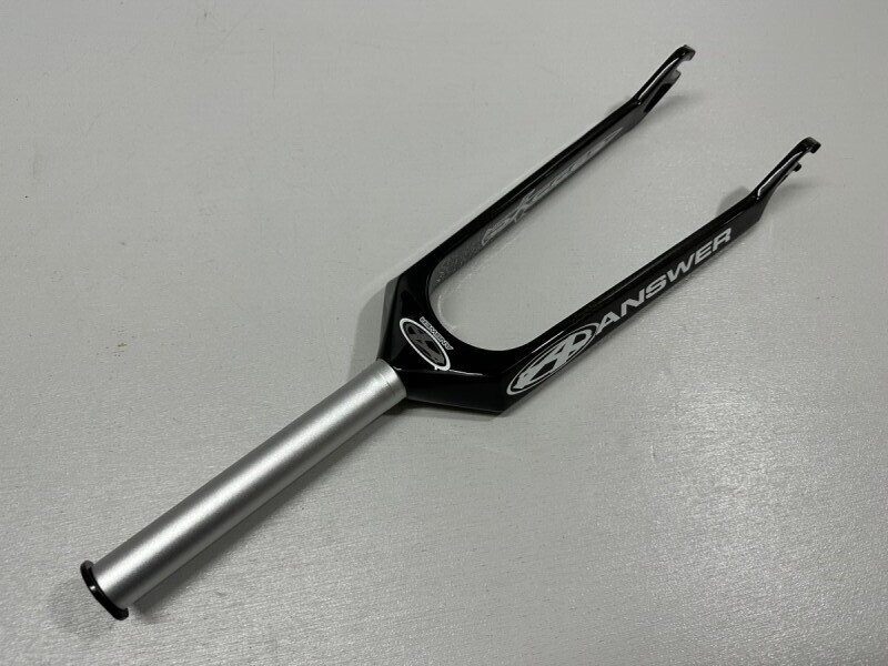 Answer Dagger Carbon Fork [Mini 1