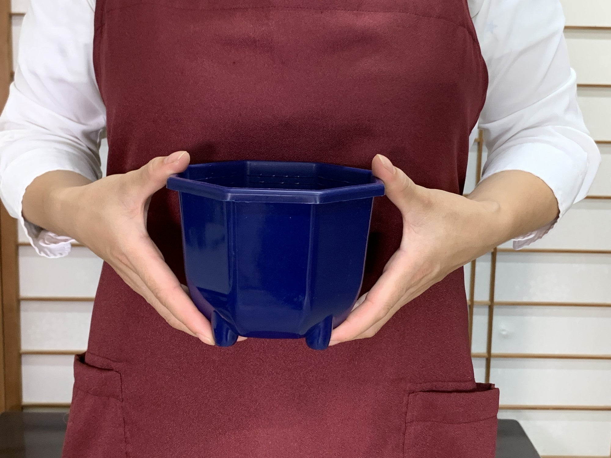 プラ鉢 4.5号 八角鉢 青 5RK 幅13.7cm×高さ11cm の販売｜盆栽妙 – 盆栽