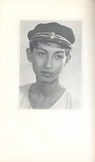 紫の履歴書 / 著：丸山明宏 序文:三島由紀夫 | 小宮山書店 KOMIYAMA