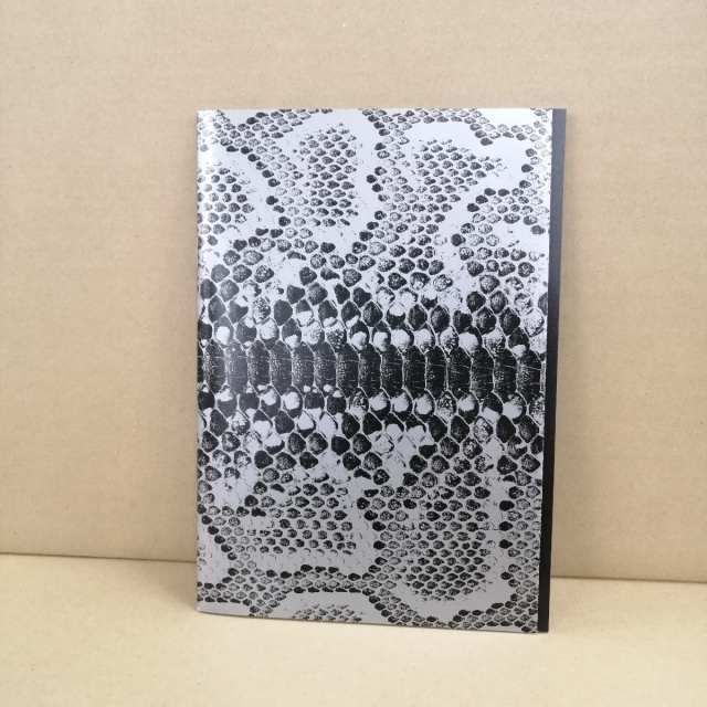 宅配買取】特別仕様のゲームキューブ本体がセットになった『メタルギア