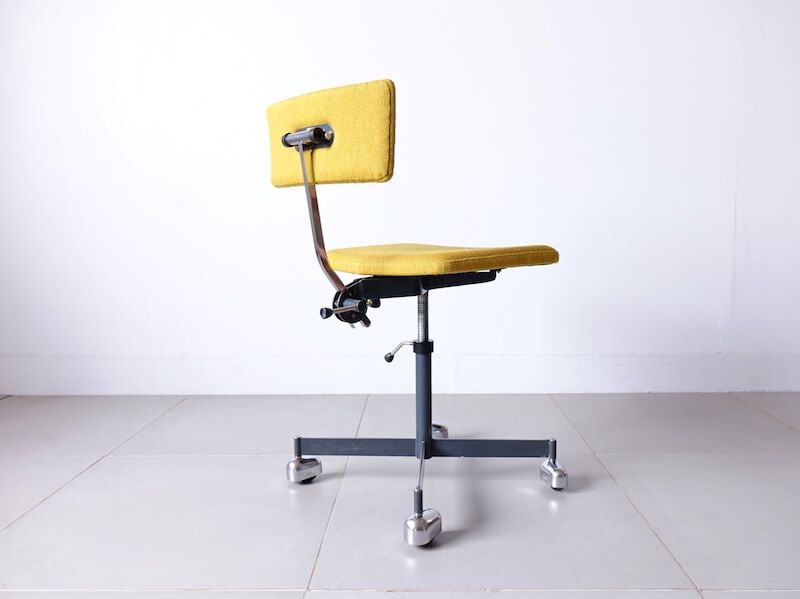 Bellbet | KEVI chair by Jorgen Rasmussen