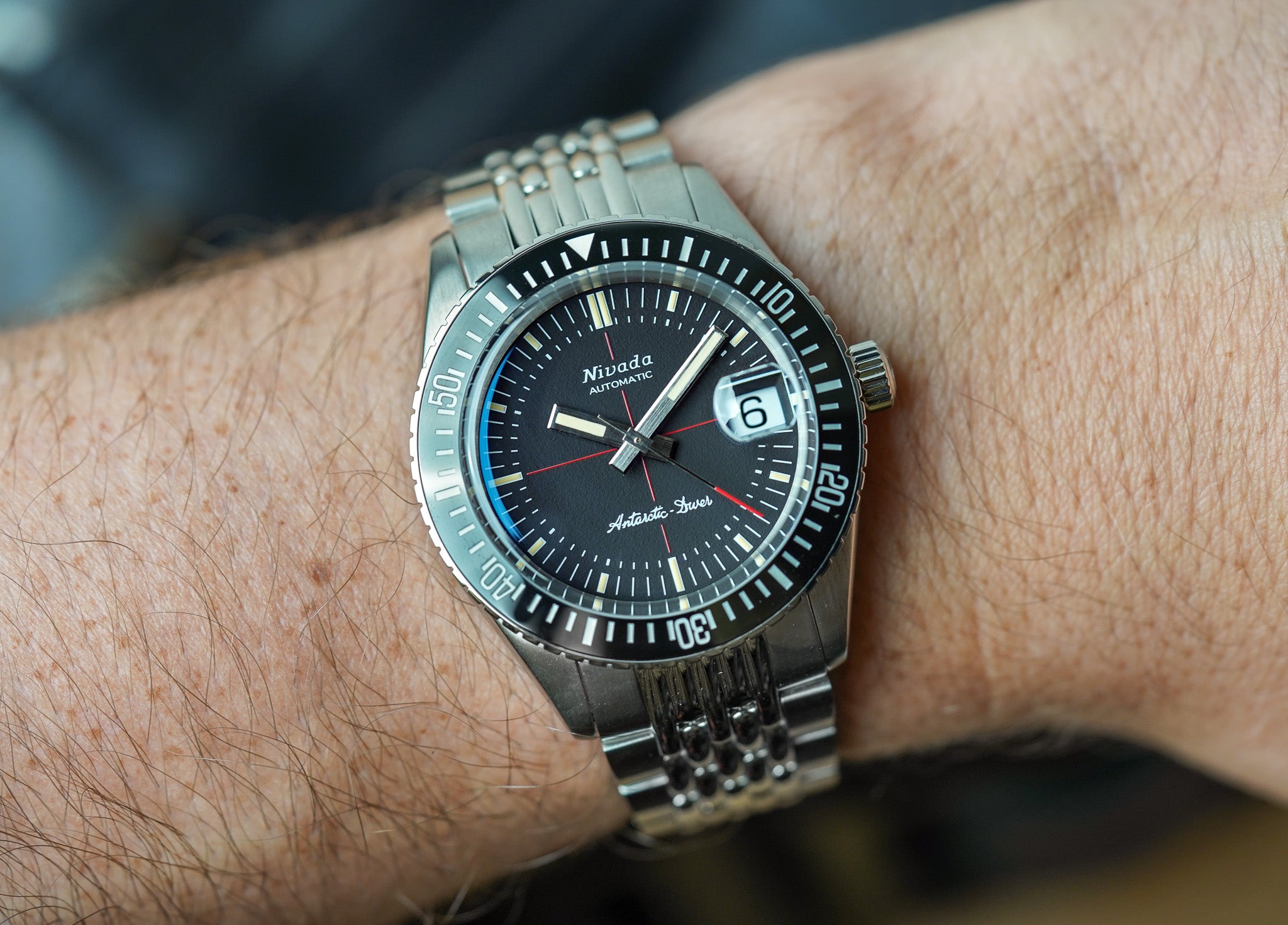 Nivada Grenchen Antarctic Diver Beads of Rice 32038A04 – Belmont