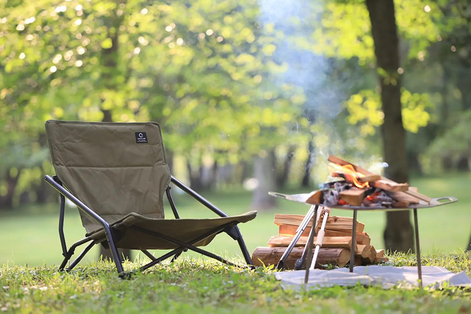 焚き火チェアのおすすめ13選！特徴や選び方のポイントも解説 | チェア