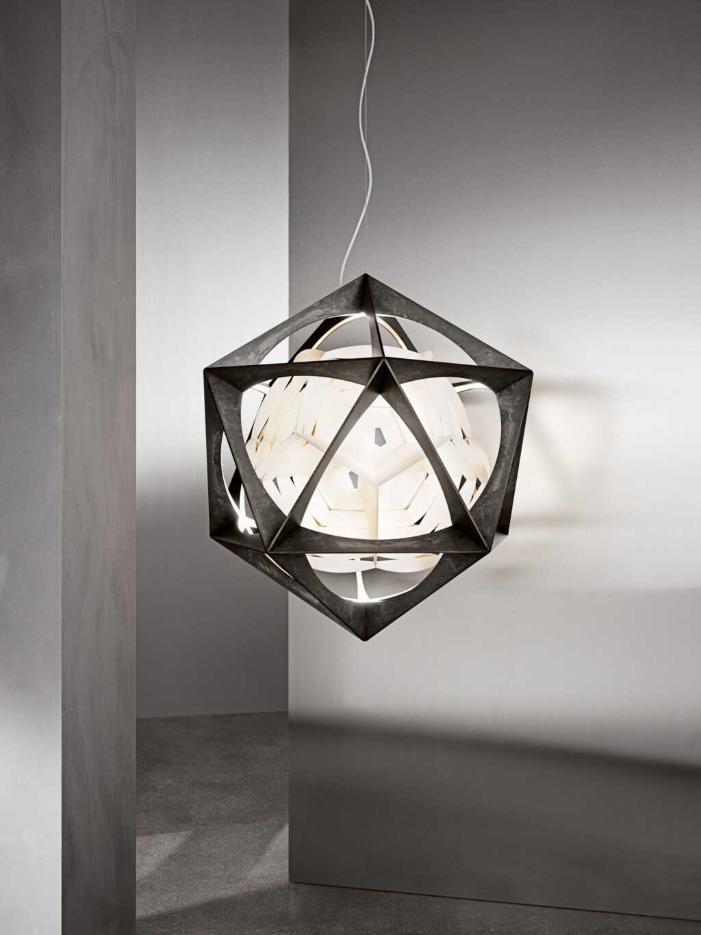 幾何学フォルムのサスティナブルな照明器具 | BAMBOO MEDIA