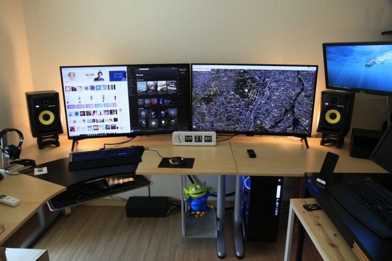 42.5インチでデュアルディスプレイ！43UD79を2台の破壊力 | BAOOKUN