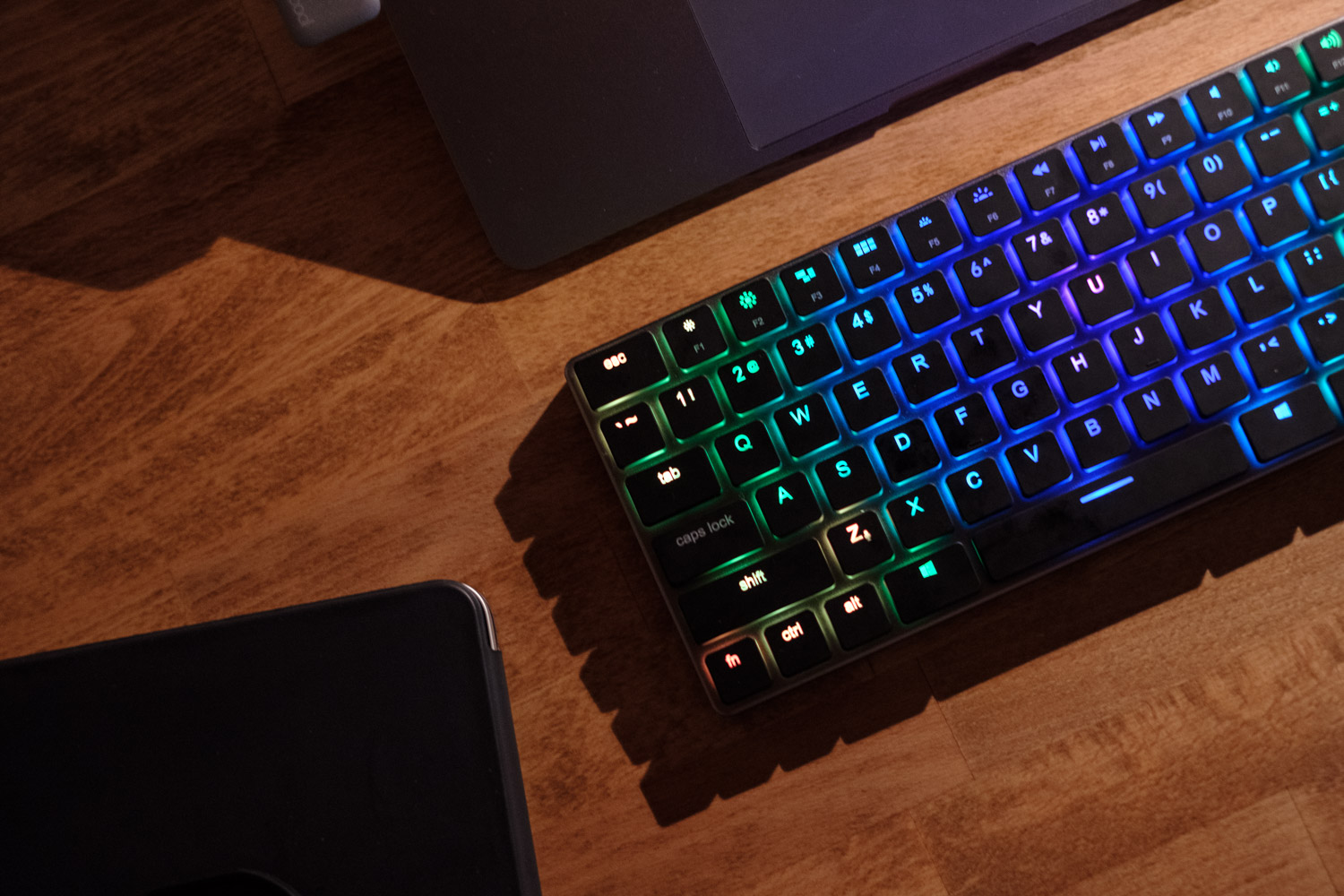 初心者】はんだ不要の自作キーボードを作りました。 | ENHANCE