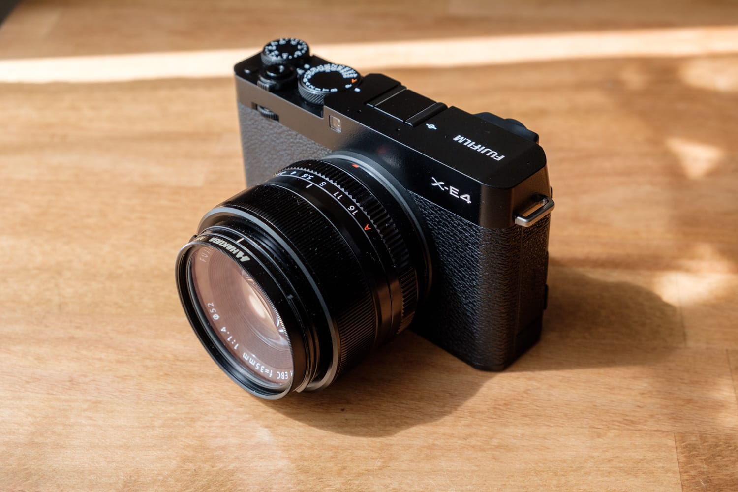 FUJIFILM X-E4を購入しました。持ち歩くのが嬉しくなるカメラよ | ENHANCE