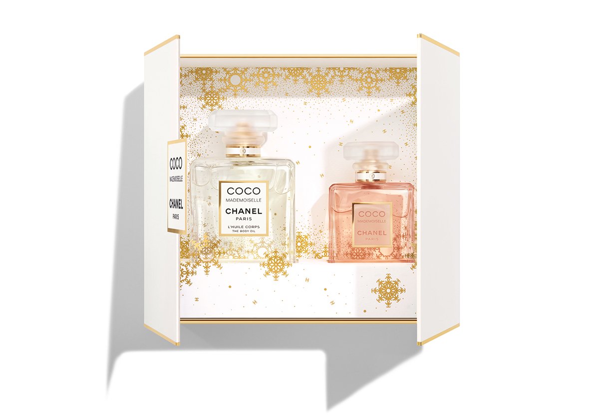 シャネル×クリスマスコフレ2024】ポーチ付きのメイクセットや