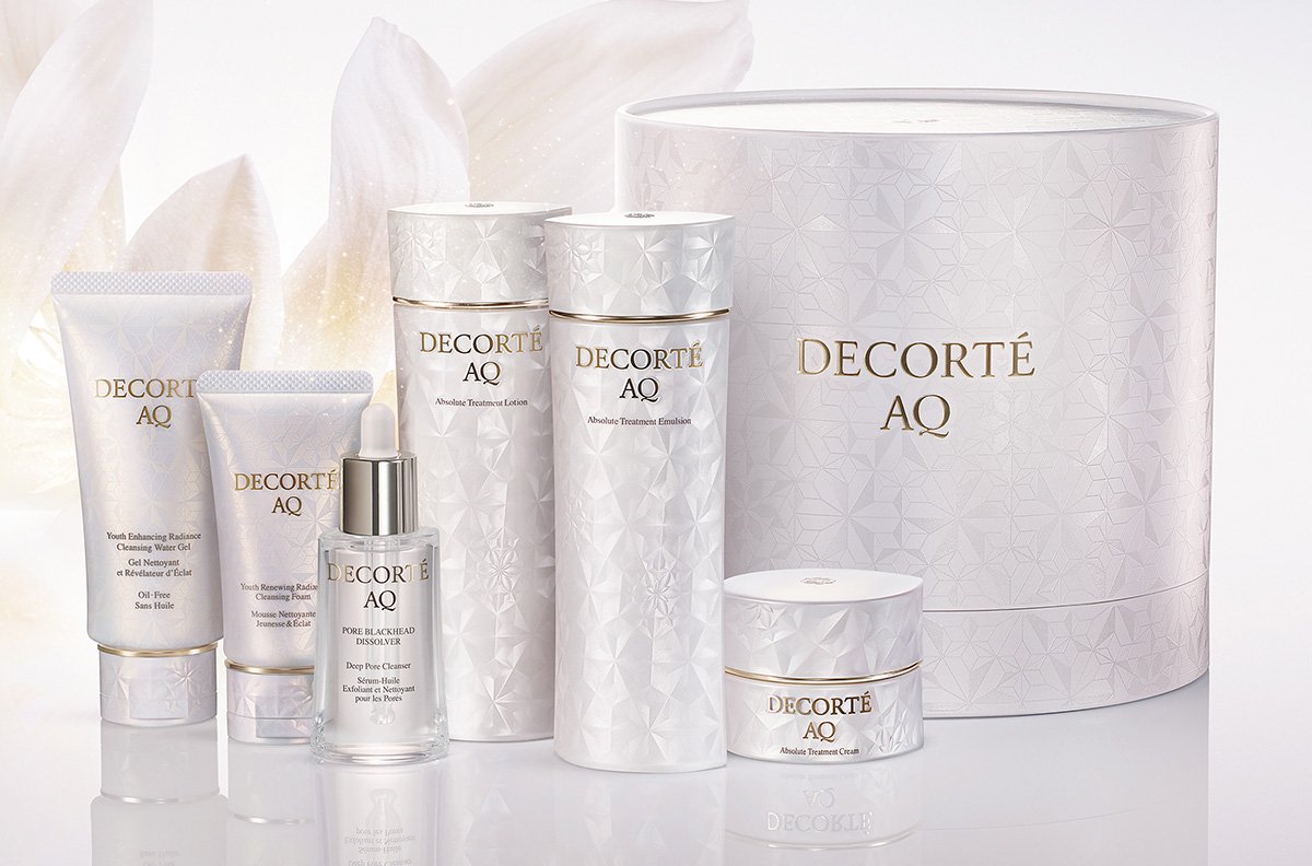 コスメデコルテ×クリスマスコフレ2025】予約＆発売日は？｜ベージュ