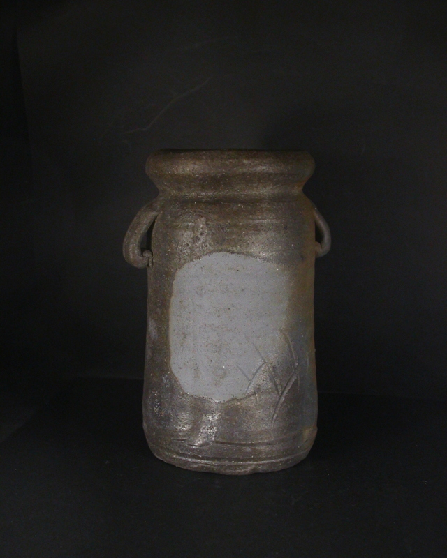 備前焼 登窯 備前焼名門作家 伊勢崎 卓 共箱付窯変耳付き花入1 備前焼