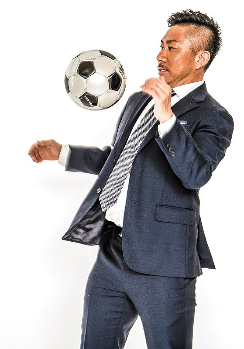 人気サッカー・アンセムを収録したコンピCDが緊急リリース ジャケット