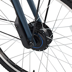 デュアルドライブ搭載でパワフル＆アクティブなルックス＞ ママにも