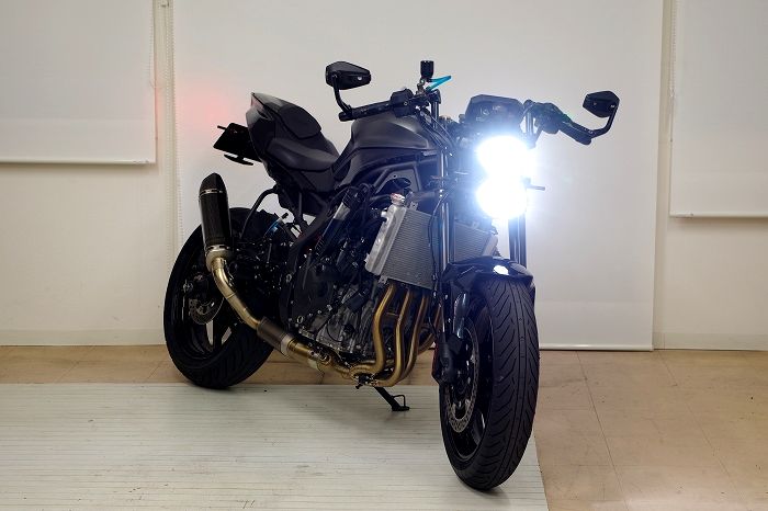 カワサキZX-25R SE（2023） 縦目2灯化＆バーエンドミラーに交換