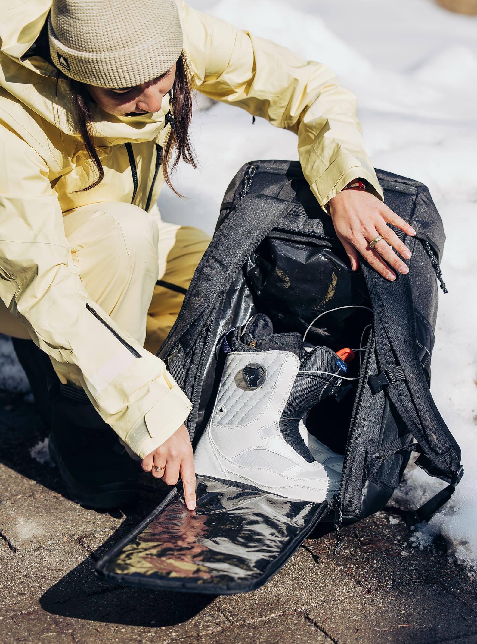 Burton Gig Boot 48L Pack | Travel & Luggage | Burton.com Winter