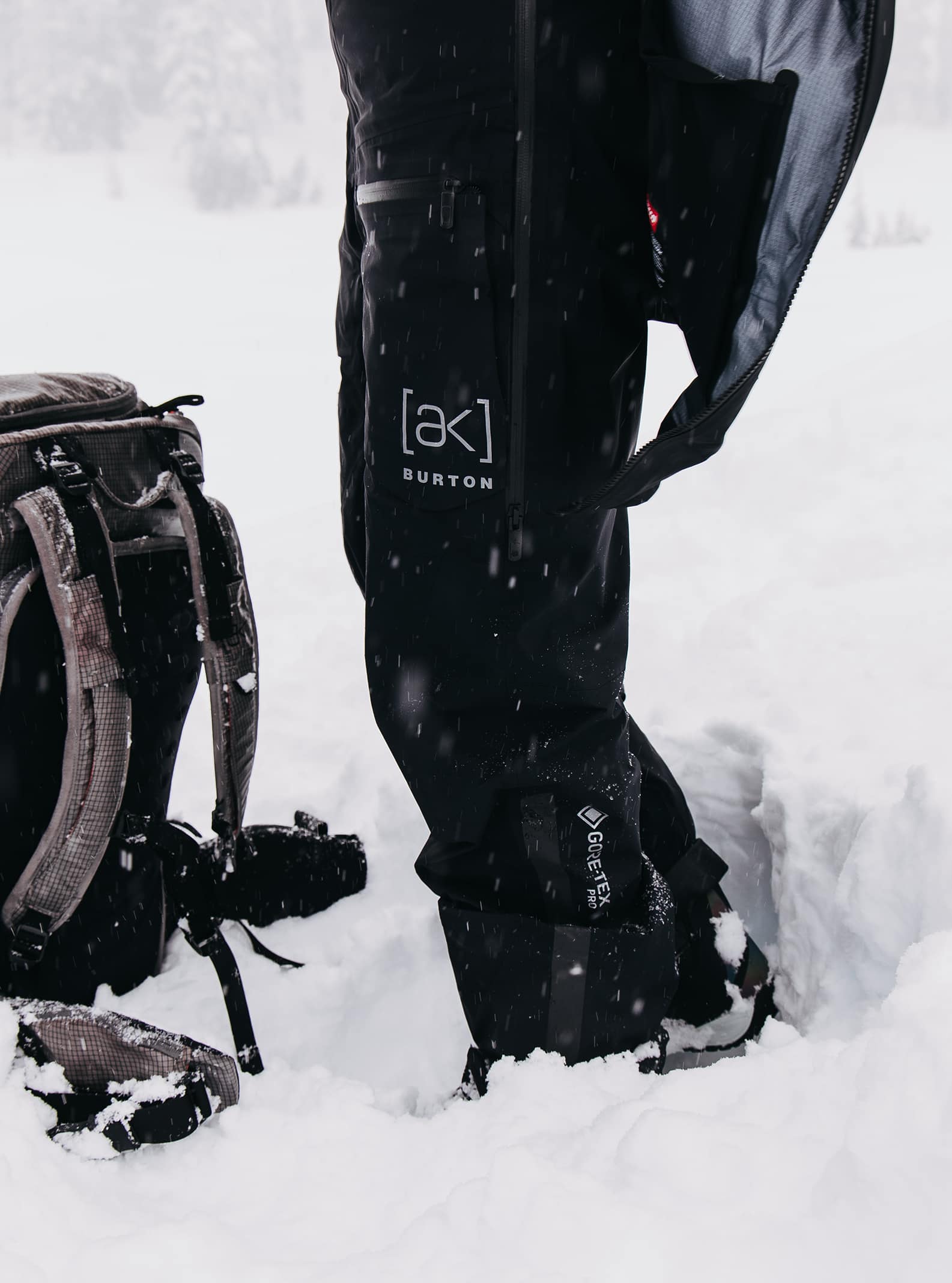 ウィメンズ [ak] タスク GORE-TEX Pro 3L ハイトップ ビブパンツ