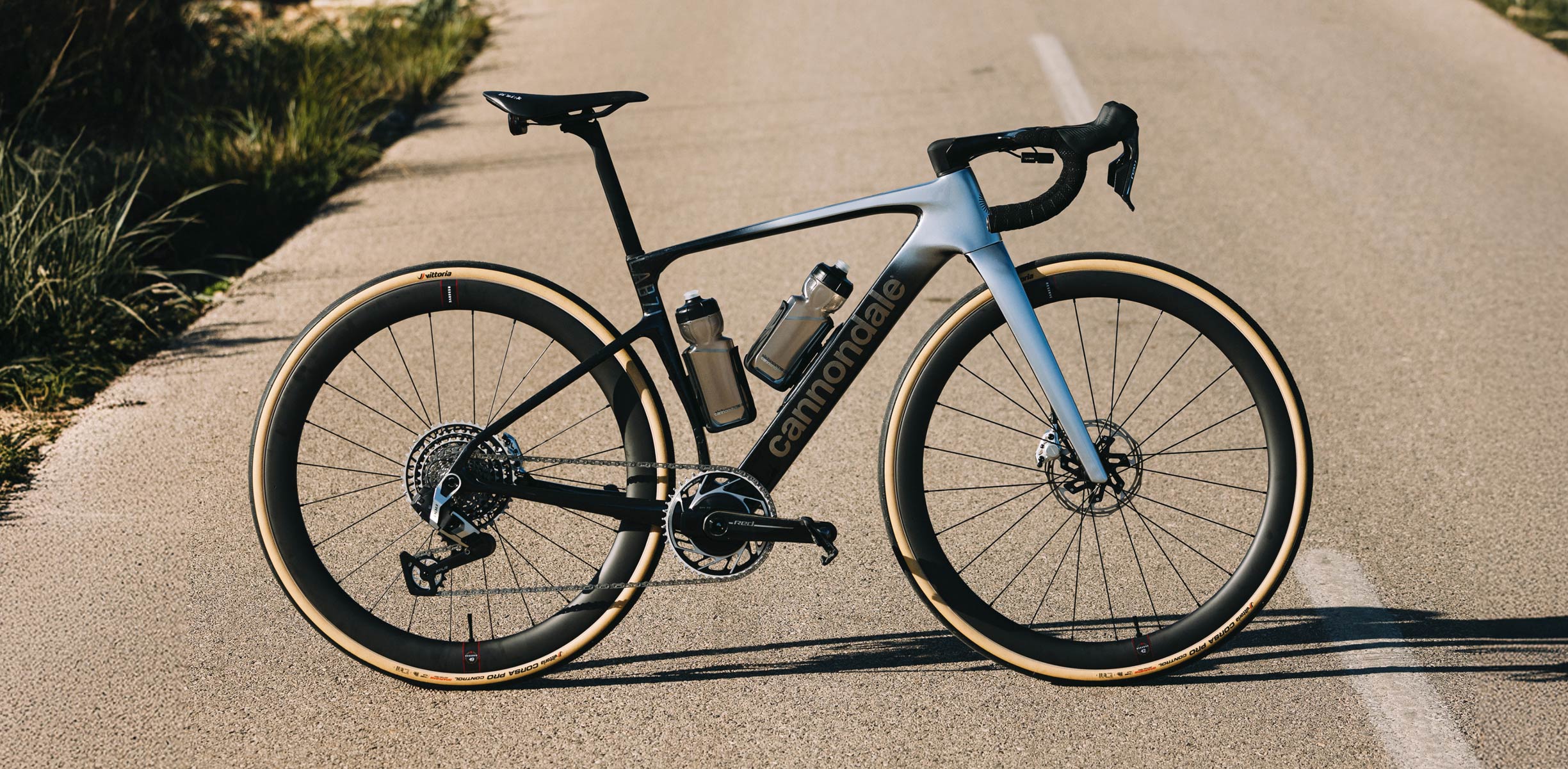 あのキャノンデール から新シナプス登場！『Synapse Carbon Hi-MOD