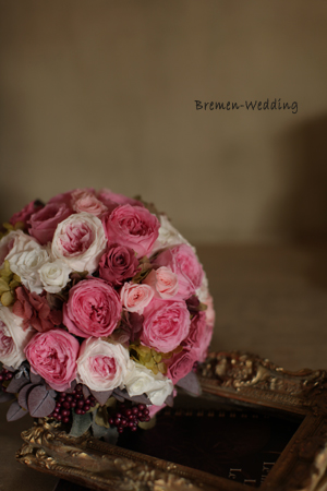 オールドローズのラウンドブーケ｜プリザーブド 色ブーケ｜ブレーメン