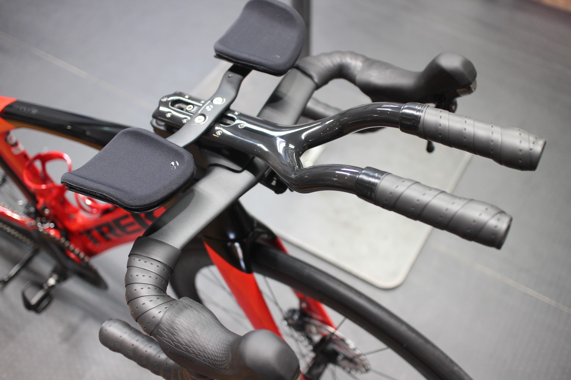 TTハンドル カーボンTTハンドルバー 420mm : tt ハンドルバークランプ