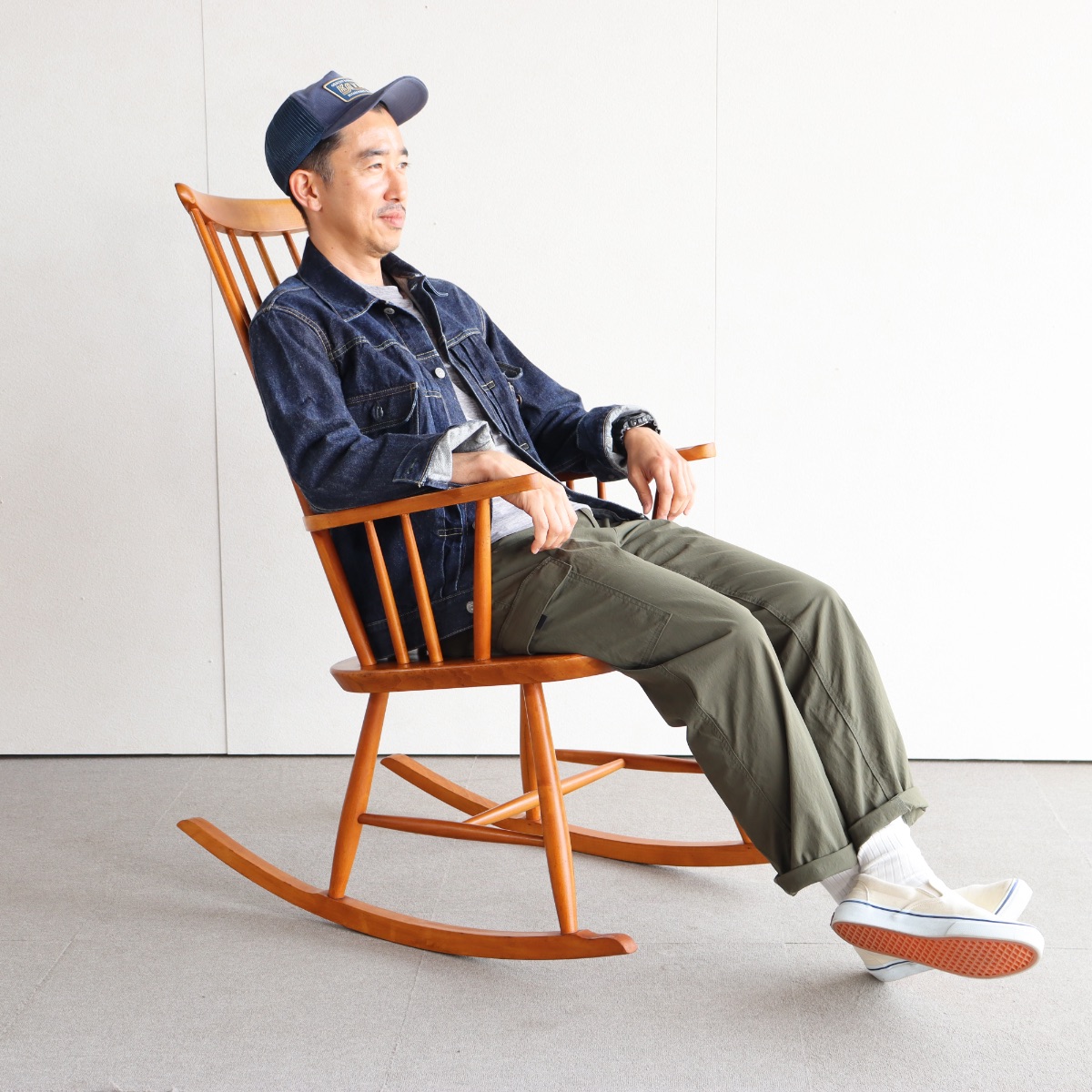 グレープフルーツちょうだい」 こっちのヴィンテージ ロッキングチェア