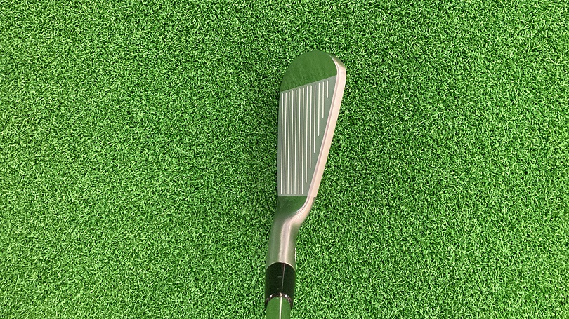 ブリヂストンらしさが詰まった本格派 221CBアイアン試打評価レビュー