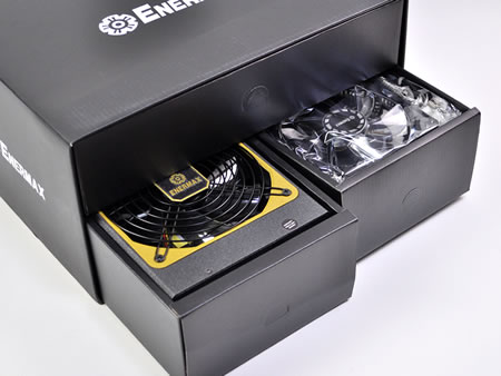 エルミタ的速攻撮って出しレビュー Vol.87 ENERMAX「MAXREVO