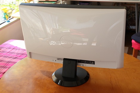 DELL 24インチ液晶モニタST2410レビュー/パソコン徹底比較購入ガイド