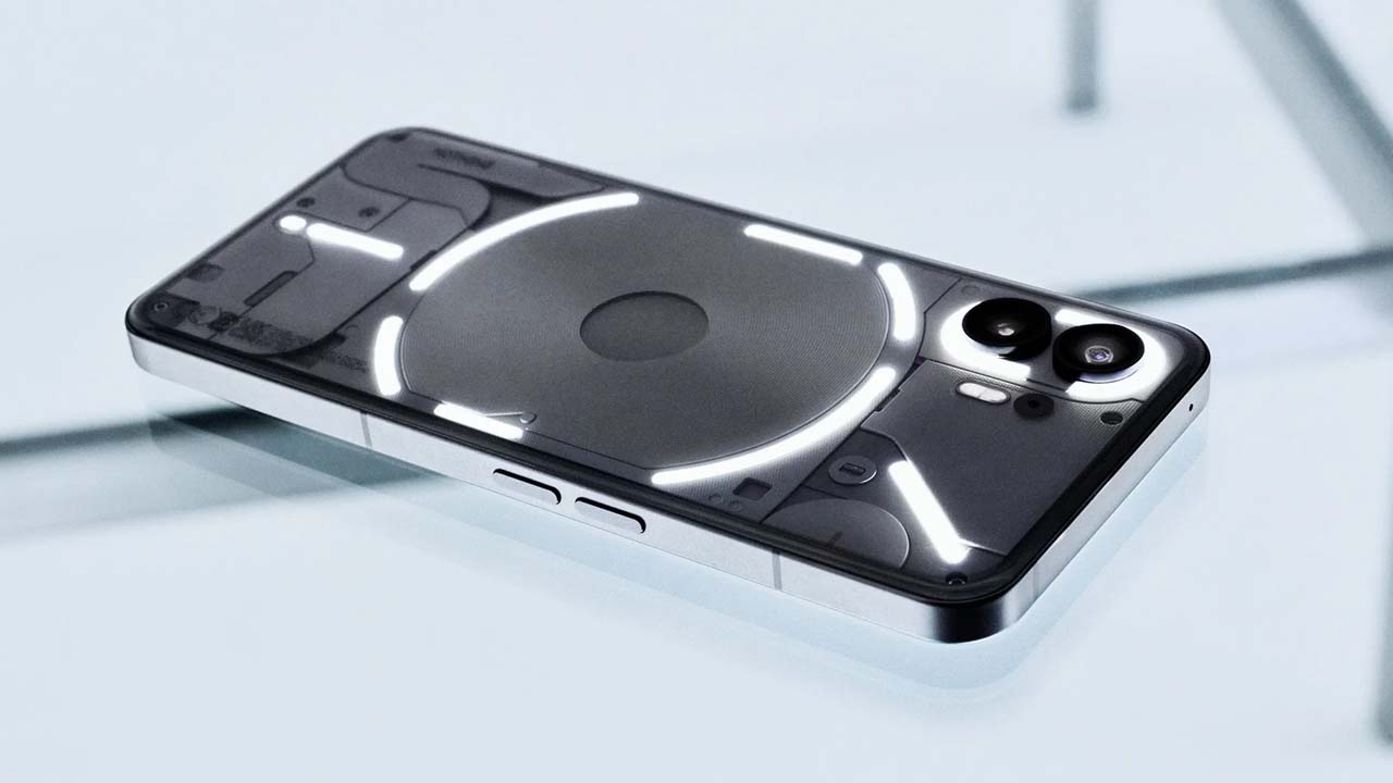 Nothing launches the Phone (2) - GadgetMatch