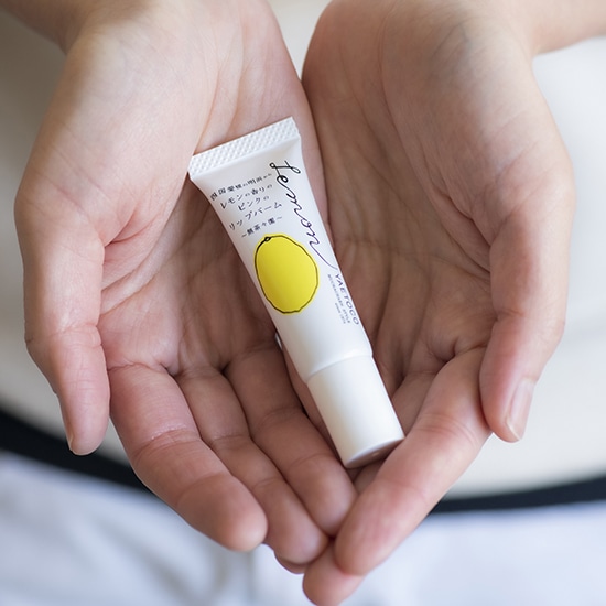 GAIAネットyaetoco レモンの香りのピンクのリップバーム 10g