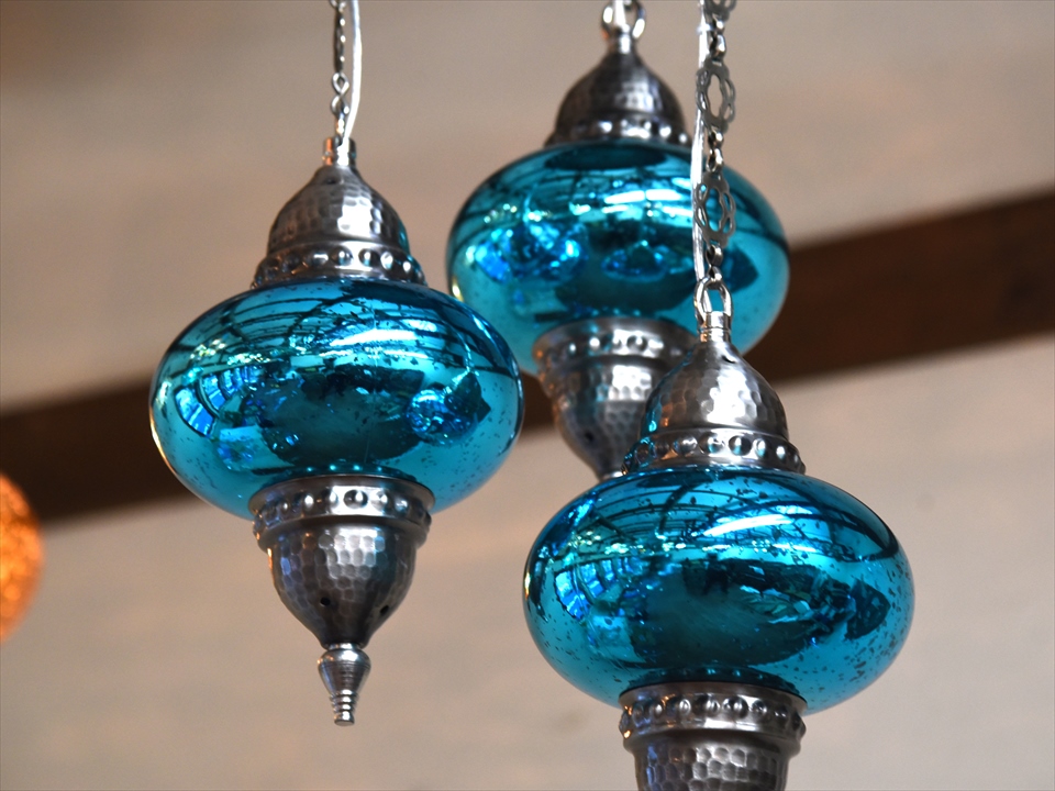 トルコランプ・アンティークフィニッシュ 3灯シャンデリア螺旋